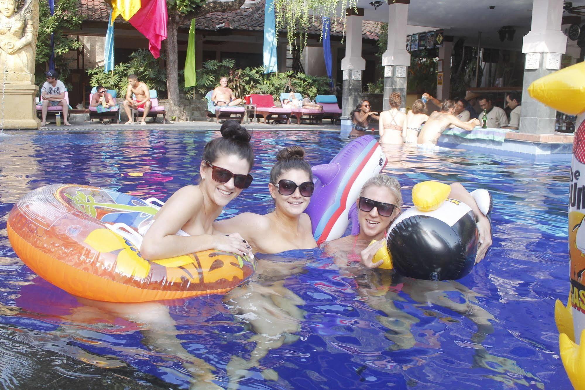 Hotel Bounty Kuta Kuta  Ngoại thất bức ảnh